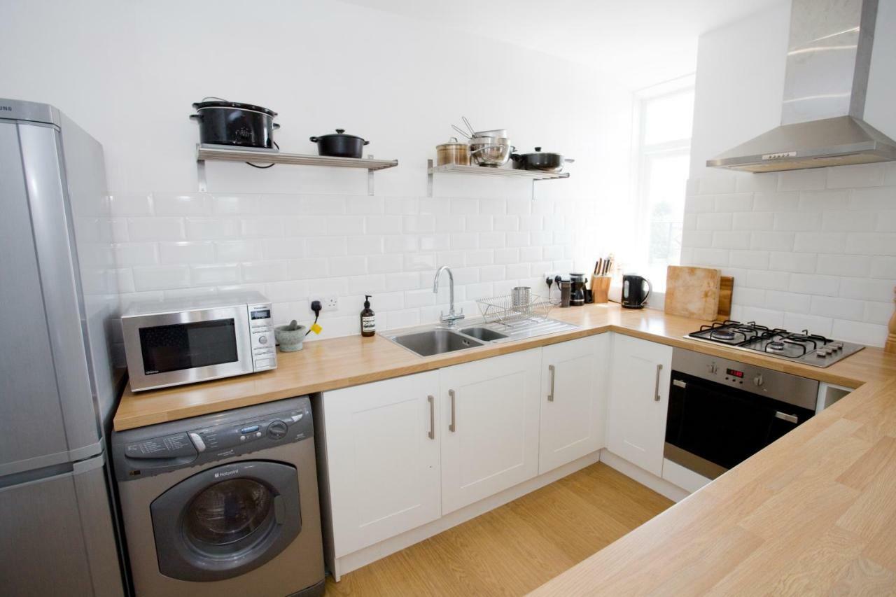 Bright 2 Bedroom Apt - Great Location - Free Parking Bournemouth Luaran gambar