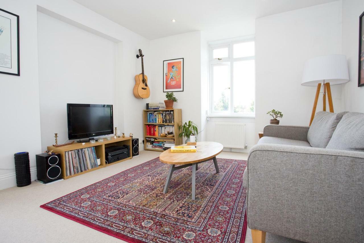 Bright 2 Bedroom Apt - Great Location - Free Parking Bournemouth Luaran gambar